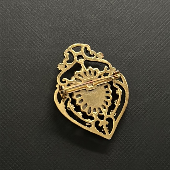 Vintage 60’s Resin Rose Blossoms Bloom Leaf Dried Art Brooch Pin Jewelry Retro - Picture 4 of 4